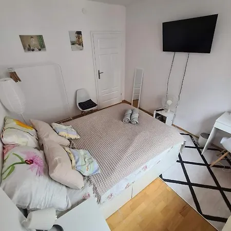 Apartament Francuska Pokoje Rooms Warsaw Exterior photo