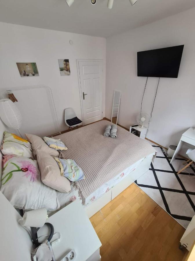 Francuska Apartment Warschau
